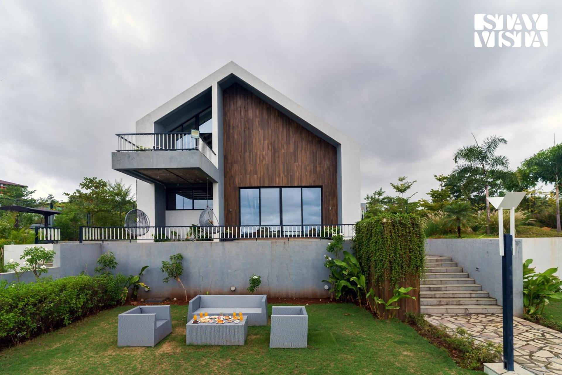 Stayvista At The Rainfield Villa With Gazebo & Lawn Nashik Zewnętrze zdjęcie